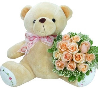 Чарівний кур'єр з трояндами